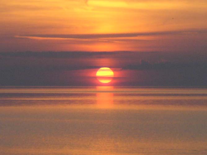 Закат на Чудском озере.
